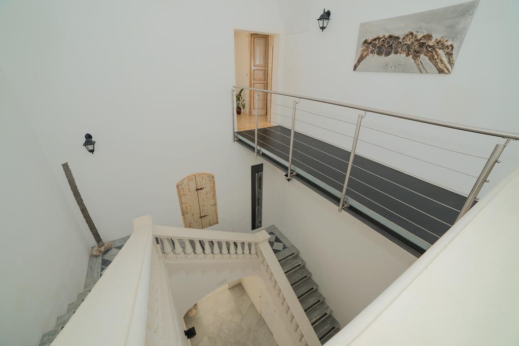 Relais Carlo V - Palazzo Storico Bed and Breakfast Gallipolli Exteriör bild